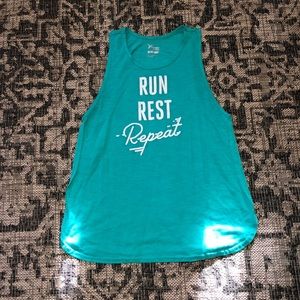 Size medium, Old Navy active tank top!!